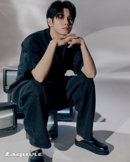 bonobono_ong's tweet photo. 🆕️옹성우, 연기에 누구보다 진심 [화보] (출처 : 스포츠동아 | 네이버 TV연예) https://t.co/EpQ4jz5xyc 

좋아요❤ 기사추천👍

#옹성우 #ONGSEONGWU https://t.co/MWHmnXmAnM