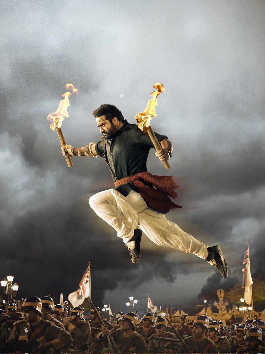 KeralaBxOffce's tweet photo. Goosebumps Scenes 🔥

#NTR𓃵 In #RRRMoive https://t.co/StHRHKI56B