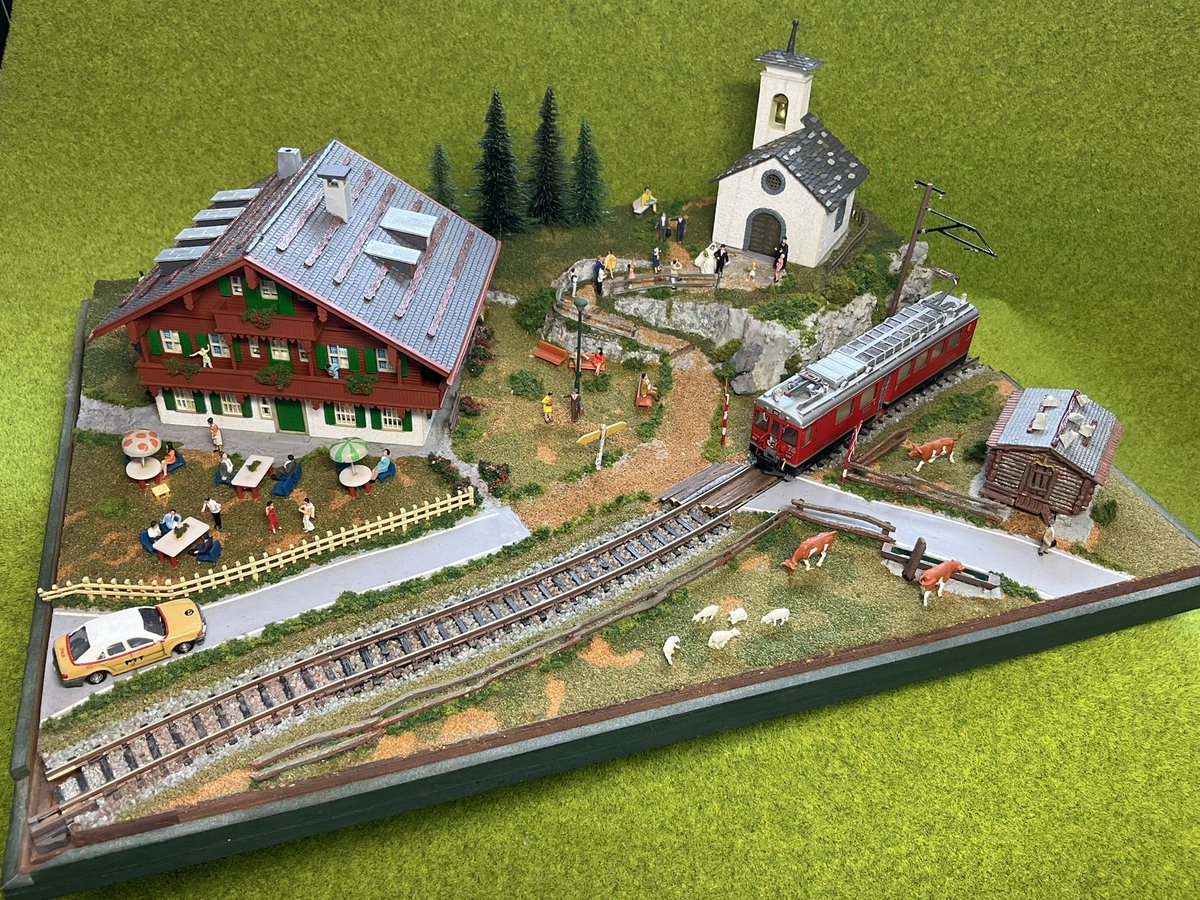 スイス鉄拡大月間 #Nゲージ 約25年前に作ったスイス風ジオラマです