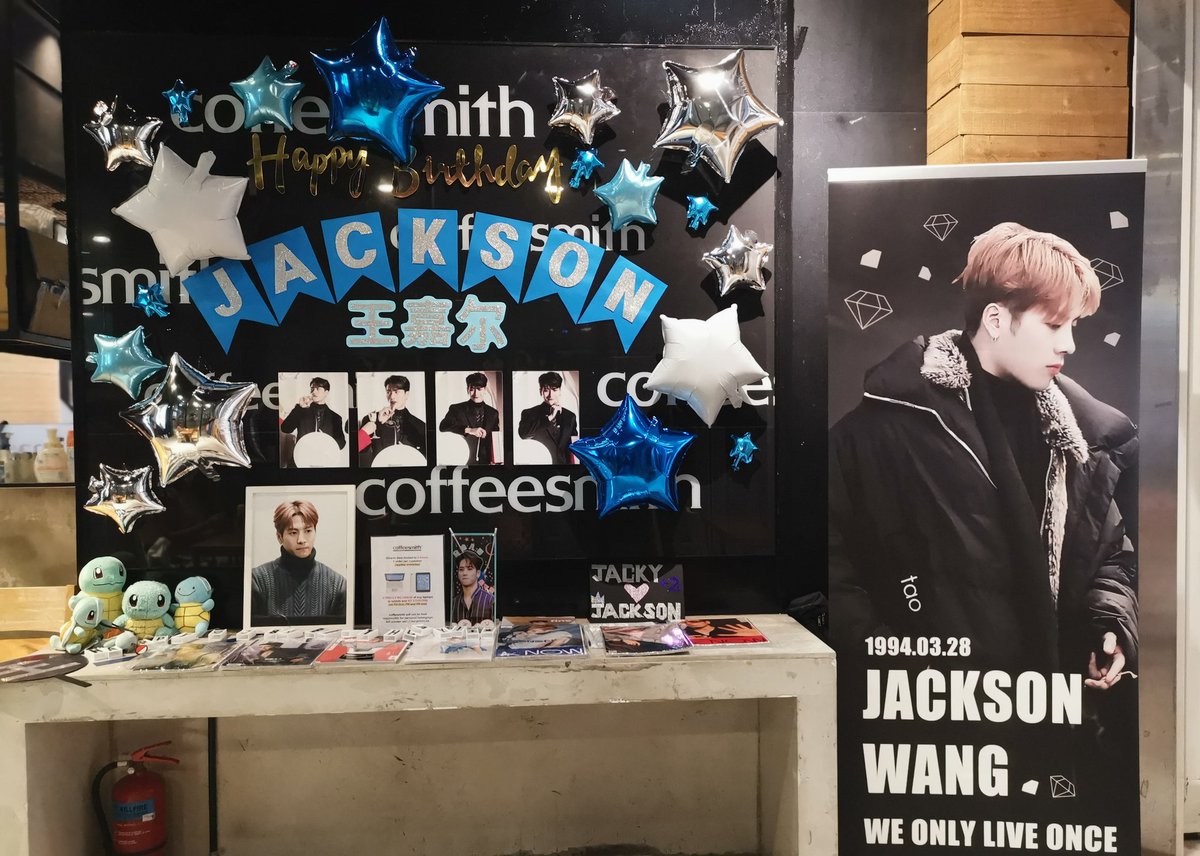 SingaporeJackys's tweet photo. 💫 #JacksonWang 28th birthday cafe event in Singapore 💫
🚶🏻♀️🚶🏻#WalkingWithJackson🚶🏻🚶🏻♀️
We're open! 😘
Please tag us if you post 💕
📍 Coffeesmith Orchard Gateway
🗓️ 26-27 March
#JacksonWang https://t.co/1hMcETyb1X