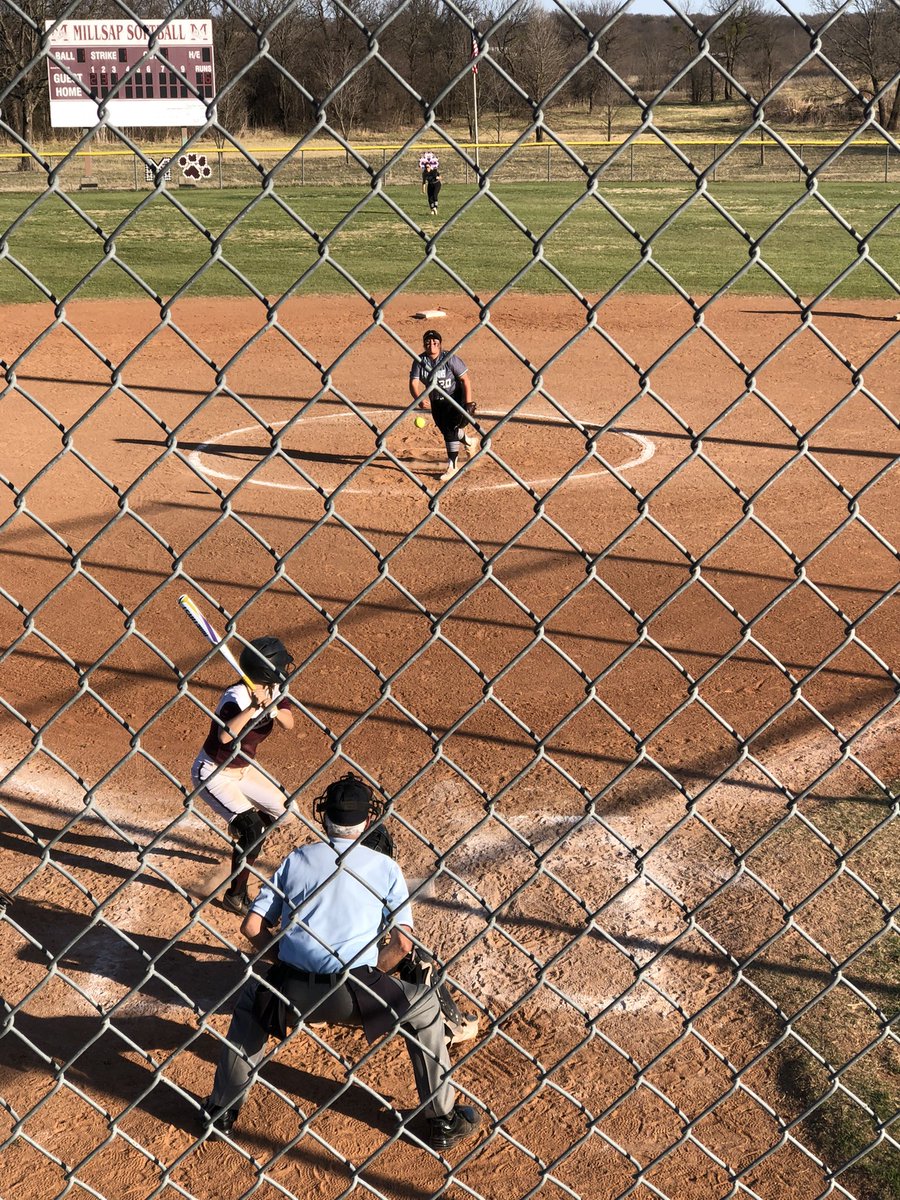 MillsapISD's tweet photo. An OUTSTANDING evening of Baseball/softball. The V (10-6) & JV boys took the win while the V girls lost. This year we #KickItDown!! https://t.co/fkmIhoHtzG