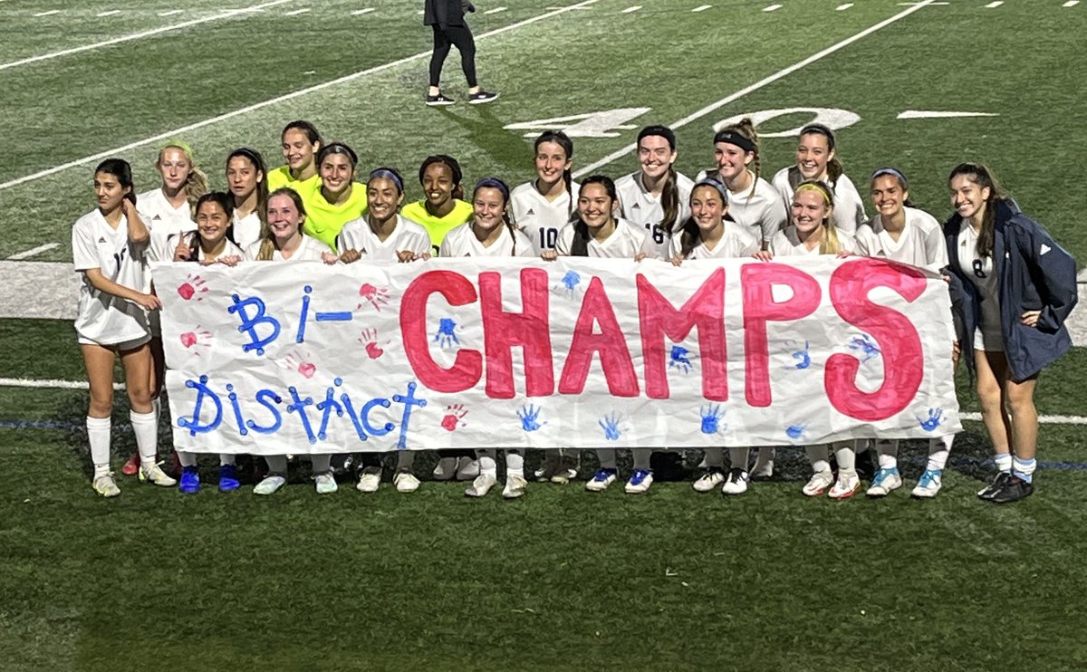 LakeLadySoccer's tweet photo. Great finish for Lake soccer. Moving on to round two! #reloadandrepeat 💜 https://t.co/e3zNuS9dVs