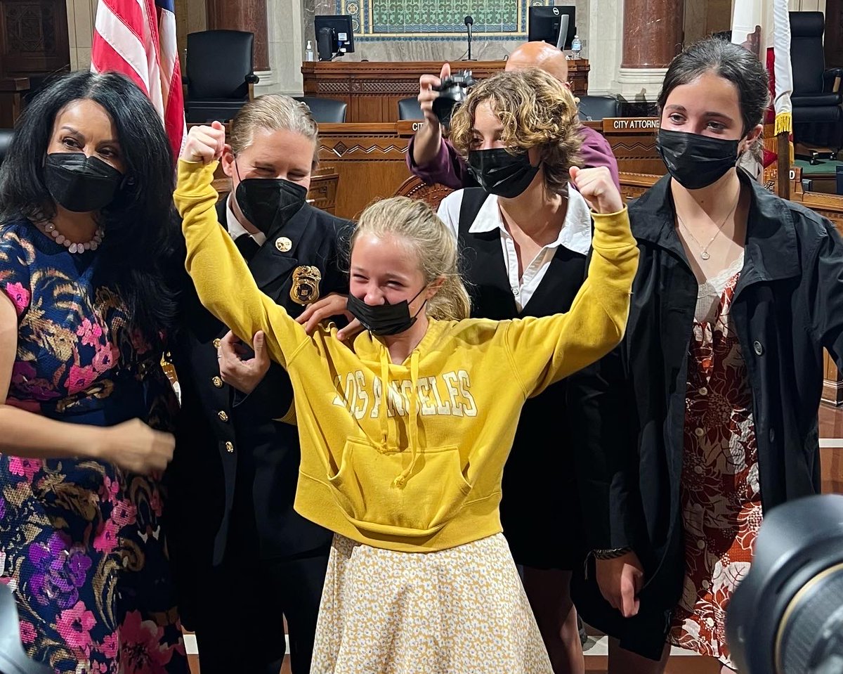 NuryMartinezLA's tweet photo. It was a historic day in Los Angeles as we swore in Kristin Crowley as the first woman Chief of @LAFD.

Today little girls throughout this city can now look to Chief Crowley and know their dreams are possible — through dedication &amp; hard work, they can be anything they want to be. https://t.co/Cy9c5ZiQnU
