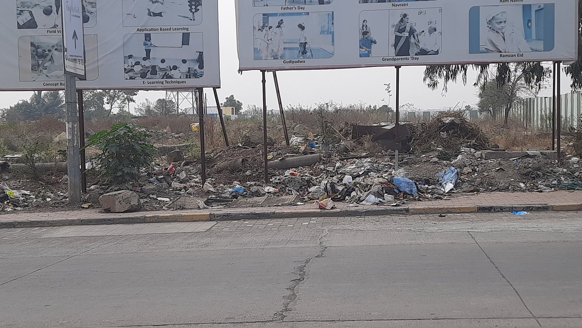 sperdha's tweet photo. This is the condition of Marvel Enigma and Zephyr road. After multiple complaints @PMCPune not taking any actions. It is so dirty that we are unbearable to walk. Mosquitoes breeding zone too. @suniltingre @CleanKharadi https://t.co/gWZm4bV4kL