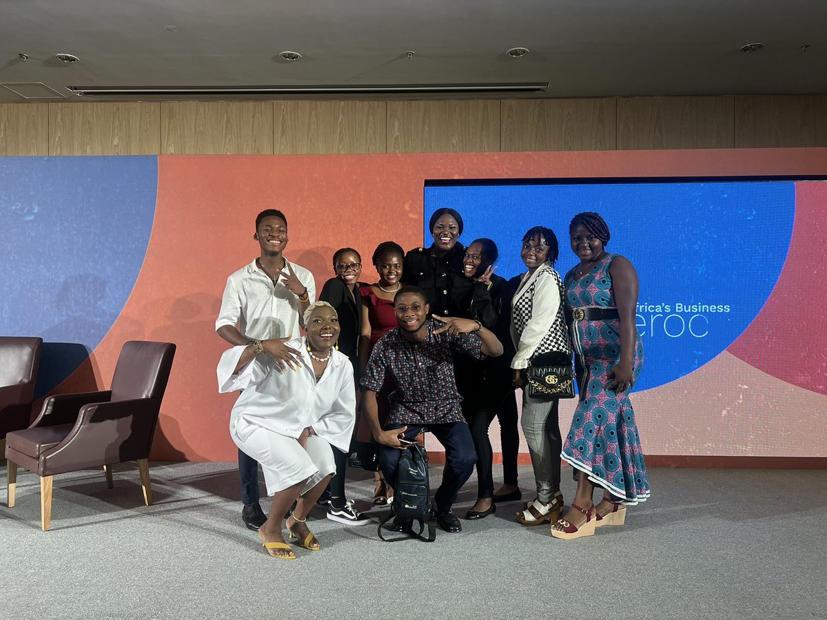 TheAnitaErskine's tweet photo. @rukundo_joan brought some extraordinary young Africans from @alueducation to the @africa_heroes launch in Kigali! The inspiring convos, their #gogetter attitude &amp; insanely positive energy fuelled my spirit! @FredSwaniker they are simply EXCEPTIONAL 👏🏾👏🏾👏🏾! #AfricaProud https://t.co/VaK0qoz6lU