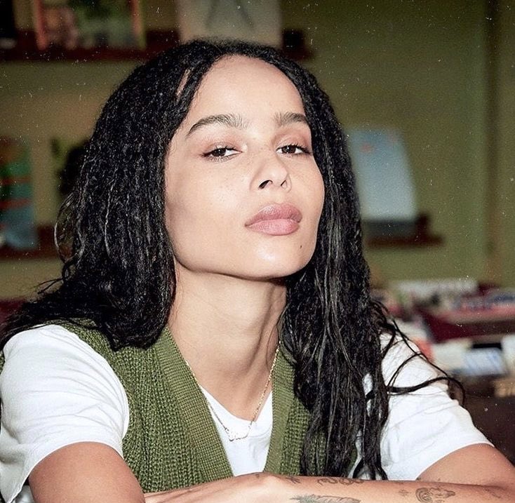ofc_ggz's tweet photo. The Zoë Kravitz  ig: zoeisabellakravitz https://t.co/fWHa9u9Mda