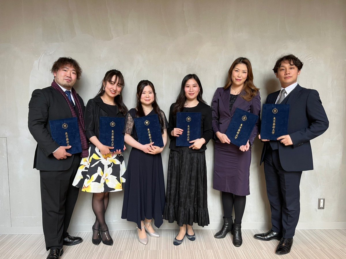 昨日、無事に藝大院の方を修了致しました！！
7年間通っていたので、めちゃめちゃ寂しいですねw
これからはフリーの演奏家として頑張りますので、今後とも何卒宜しくお願いします！！