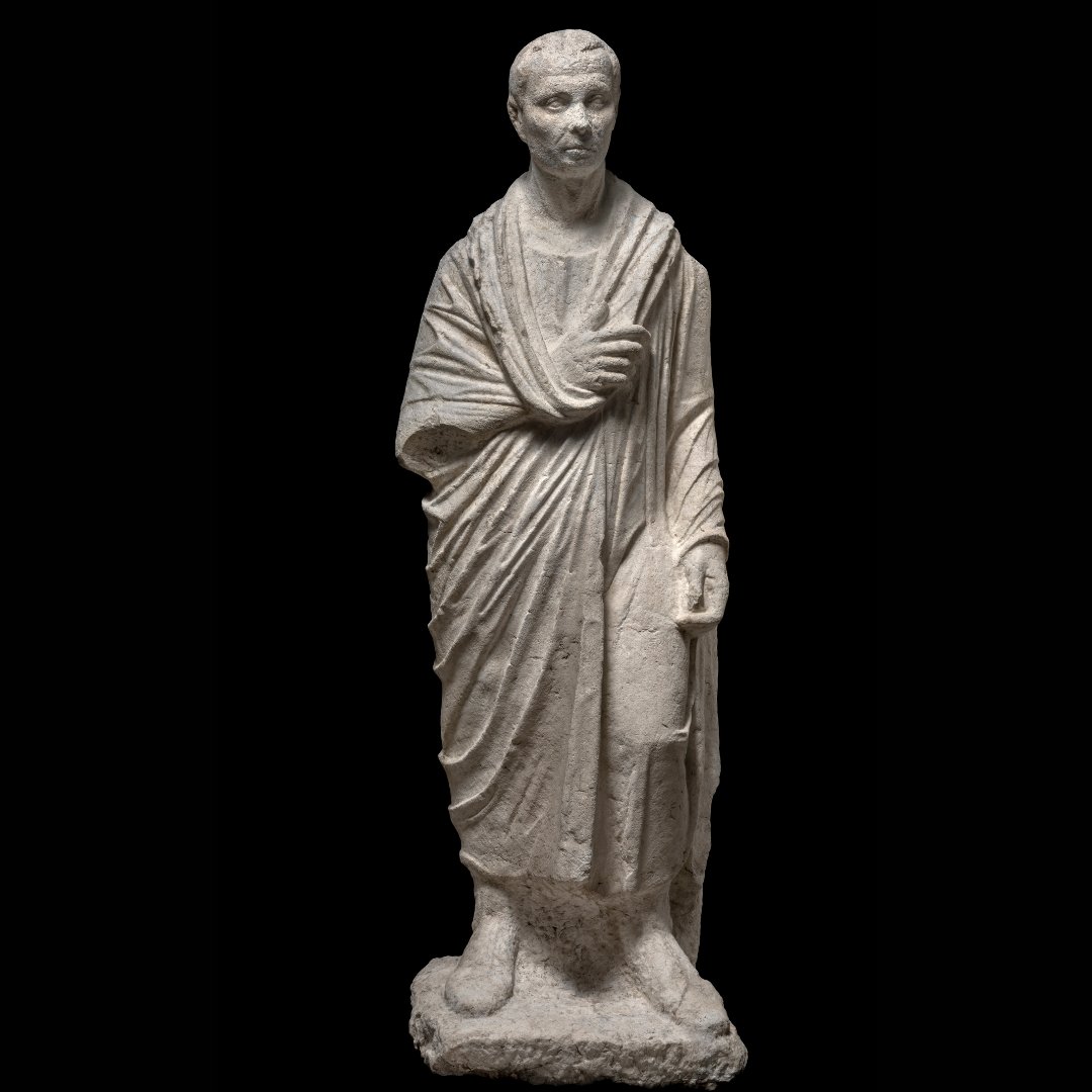 culture_roma's tweet image. La mostra #Cursushonorum. Il governo di Roma prima di Cesare,ospitata fino al 2 ottobre ai Musei Capitolini, è incentrata sulle cariche pubbliche dei magistrati di età repubblicana, aspetto fondamentale della vita politica di Roma antica.
Info:
bit.ly/3IGh07M