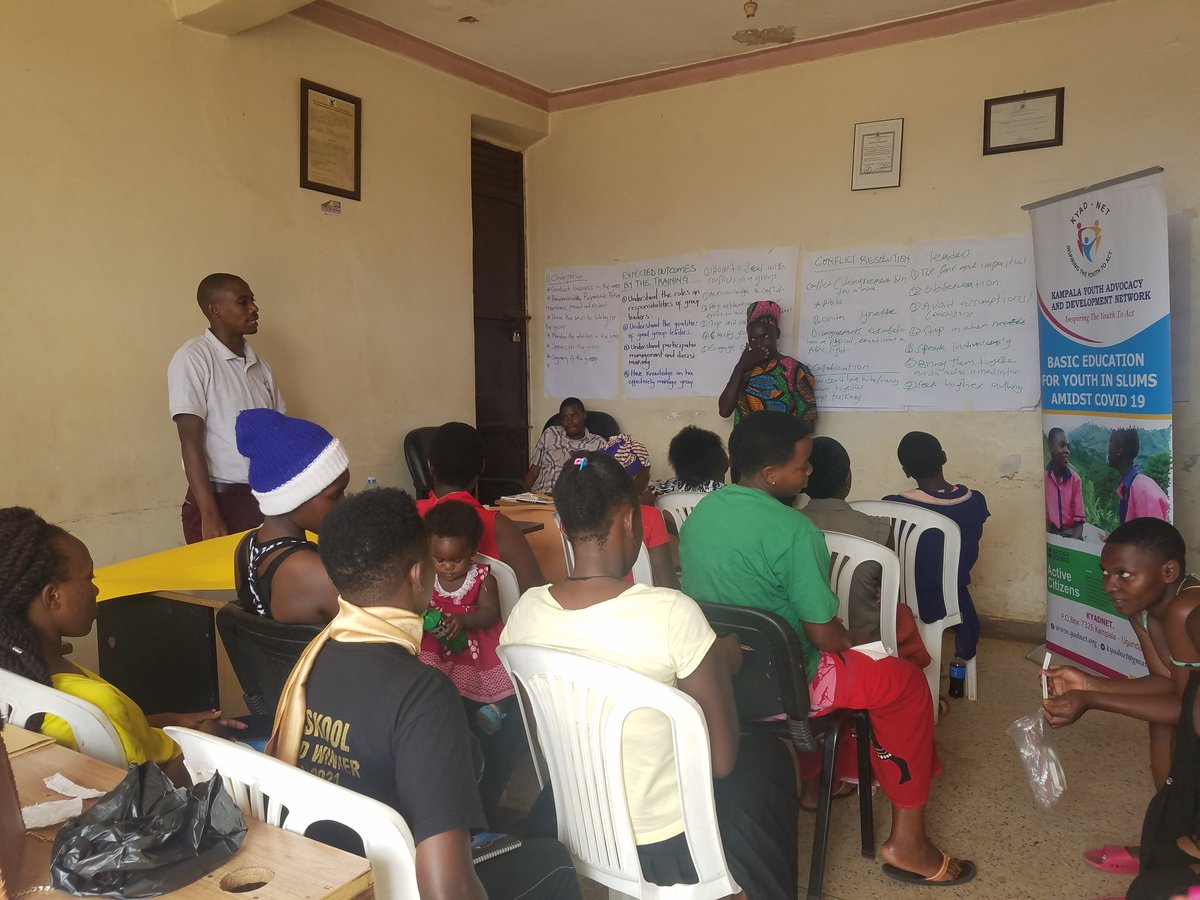 YoungAdvocacy's tweet photo. Yesterday,  we were able to train and form #VSLA among #AGYW in Makindye Kibuye under the #NIYETU project with support from @PlanUganda through @GirlUpUganda and @YADNET2030 https://t.co/Pul8MdK50F