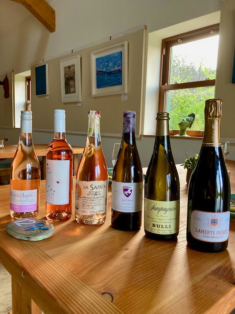 CamusfarmFK's tweet photo. Cool Rosé in Warm Sunshine. Open Sunday at 12, Dining 1pm, Harpist 2.30pm. Call 023 886 9199 to book. #mothersday2022 #motheringsunday
#camusfarm #fieldkitchen #camufarmfieldkitchen #clonakilty #westcork #countycork #cork https://t.co/C7vCKWjZ1V