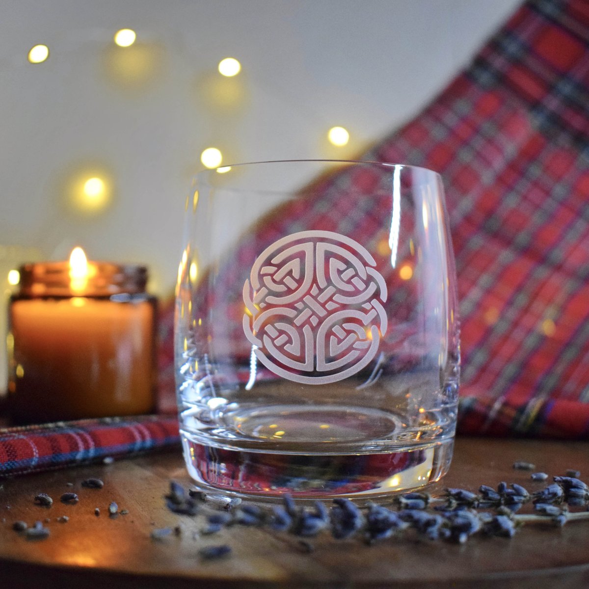burnscrystal_'s tweet photo. It may be called the Burns 𝘞𝘩𝘪𝘴𝘬𝘺 Tumbler but, in reality, you can use it for whatever you want! 🤩 Swipe to see some of our original Scottish designs created by our in-house team 🏴󠁧󠁢󠁳󠁣󠁴󠁿 ⬇

Get 20% off your order with promo code BURNS20 at checkout 🛍 https://t.co/VFslT8vgAT https://t.co/HcVyEvZMX9