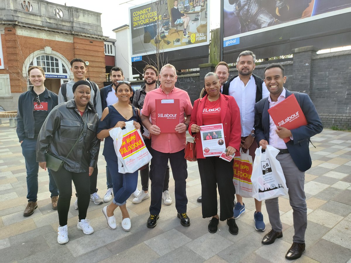Sending much love to the <a href="/LondonLabour/">London Labour</a> team who came over to <a href="/HarrowLabour/">Harrow Labour Party</a> yesterday to canvass in #WealdstoneSouth . A day of positive vibes and joy ✊🏻🌹 @ShamaTatler <a href="/AbdiDuale_/">Abdi Duale</a> <a href="/KandyDolor1/">Cllr Kandy Dolor</a> <a href="/LukeFrancis88/">Luke Francis</a> <a href="/JackTMPhipps/">Jack Phipps</a> <a href="/yimbychris/">Christopher Worrall</a> <a href="/PrimeshPatel/">Primesh Patel</a>