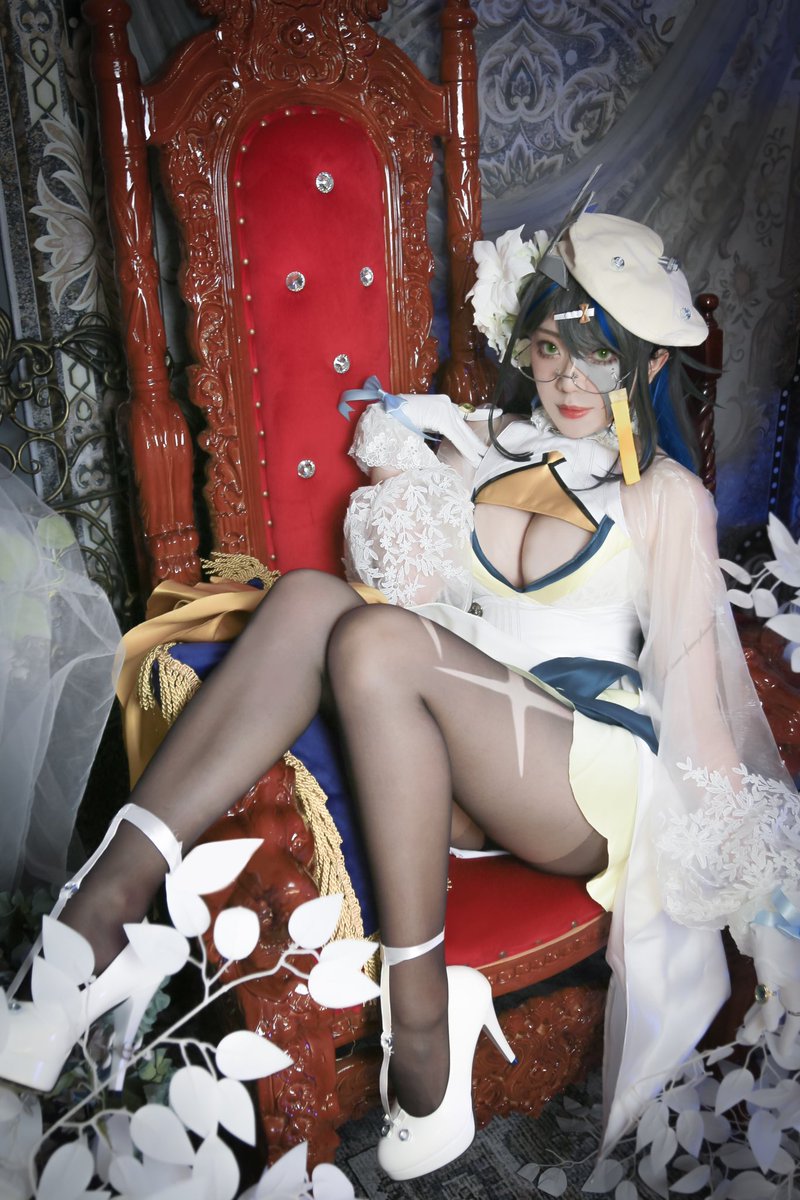 触手。 tweet media