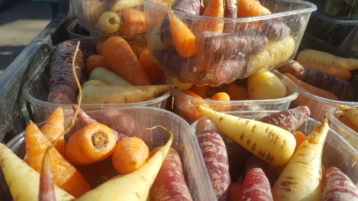 jackywgfarm's tweet photo. Whitegates Farm and Nursery
Are at Telegraph Hill lower park
#farmersmarket
#freshlocal
#fruitandveg
Plus back with
#plants
Today from 10 till 3 o'clock https://t.co/r0qcGj3RMz
