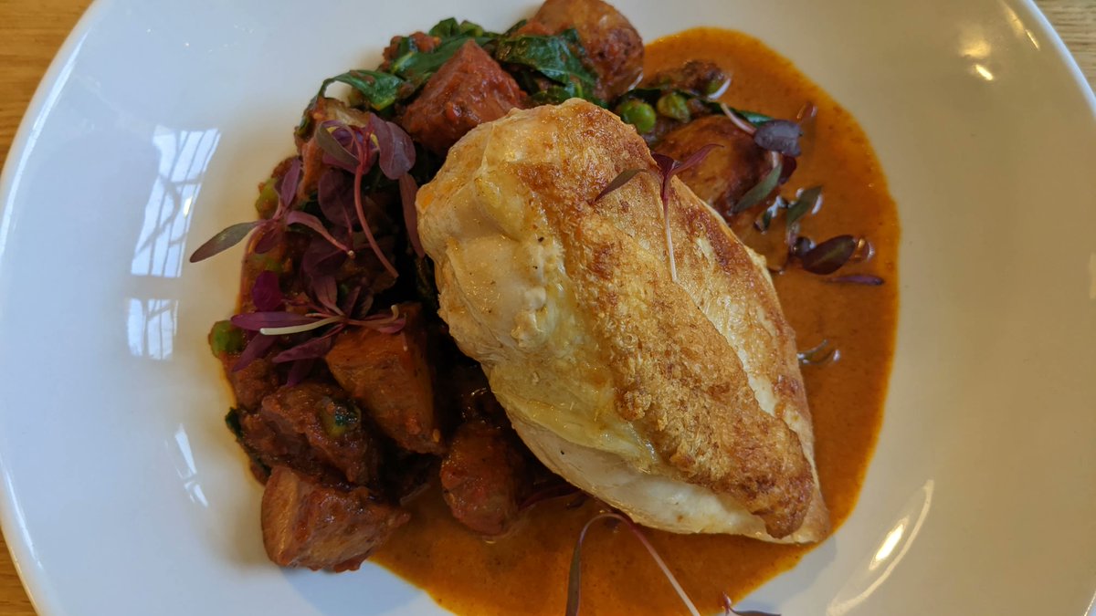 The sauce in this chicken supreme from <a href="/edfleaedinburgh/">Educated Flea</a> was good enough to have an Instagram account of its own!