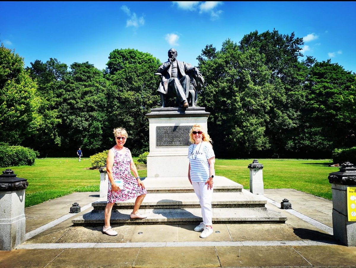 HenseyJean's tweet photo. I was honoured to be elected by Mr. G. Merriman(RIP)the last #Headteacher of the Grammar School to be HG &amp; to be in the #choir🎵 I was also Captain of Powell House (see statue in #Mesnes Park) I now go back to "my school" as an outpatient, thankful to staff who look after me 🙏 https://t.co/sG5Ow10P3Q