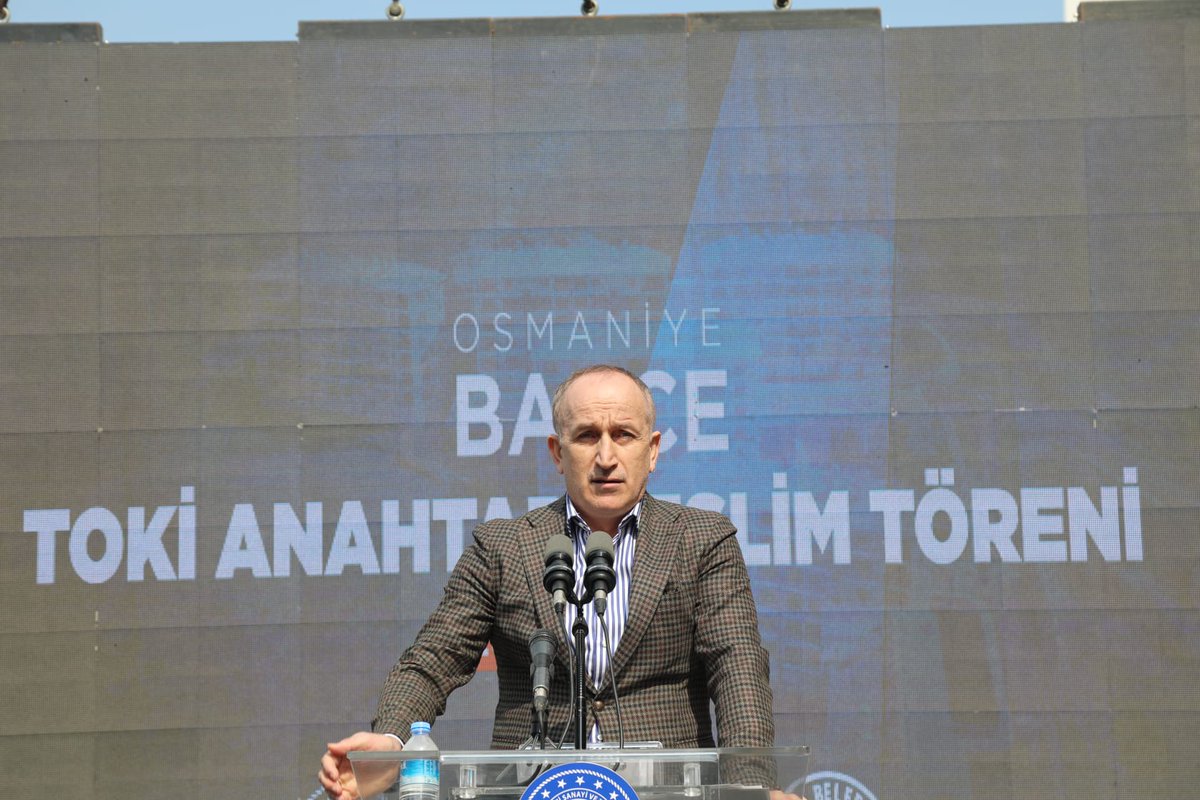 Toki_Kurumsal's tweet photo. Osmaniye Bahçe'de inşa ettiğimiz 135 konutumuzun Anahtar Teslim Töreni Sanayi ve Teknoloji Bakanı Sn. @varank ve TOKİ Başkanımız Ömer Bulut'un katılımlarıyla gerçekleşti.

🏡Yeni konutlarımız vatandaşlarımıza hayırlı uğurlu olsun. https://t.co/aU1wGYtMq1