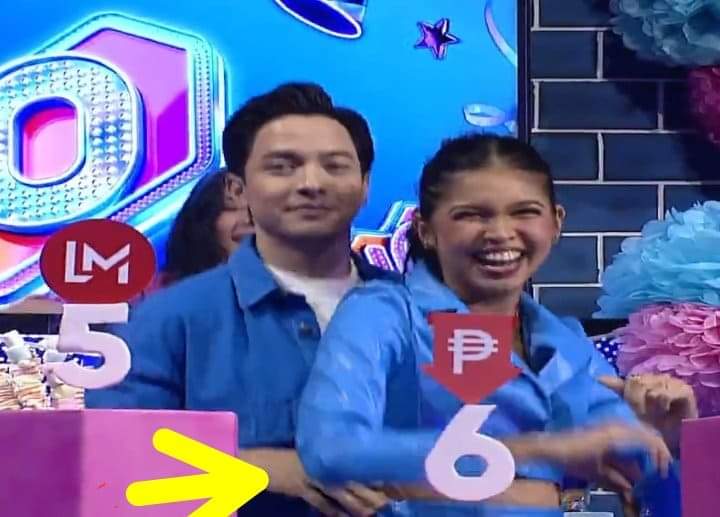MCambsl2's tweet photo. Hawak pa more... para paraan pamore.MAICHARD IS REAL
CTTO
#BOYCOTTMZETxAPTxGMA383 https://t.co/PECwA1bepF