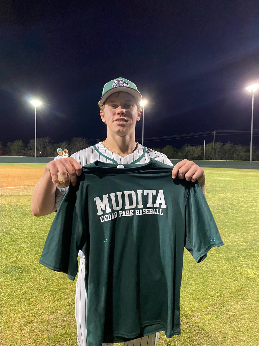 l4for4's tweet photo. @CedarParkBaseb1 gets a win tonight over a well coached @GlennHSBaseball 3-2. @_adamvaughn MUDITA POG WP, CG, 7ip,  K’s, 2 BB, 1 ER
@jacksonharv04 2-3, 2B
Green looses 1-0
Silver wins 14-6
#Mudita https://t.co/PunPkNVU5R