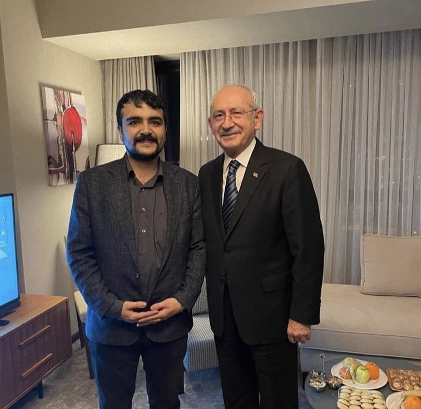 Bu paylaşımlar CHP Gençlik Kolları Genel Başkan İletişim Danışmanı Alican Ayvataş’a ait.

CHP ATATÜRK’ÜN PARTİSİ DEĞİLDİR!

"Nereden bileyim CHP'nin sonsuza kadar benim partim olarak kalacağını?"
Mustafa Kemal Atatürk #türkiye #duruş #akp #mhp #bbp