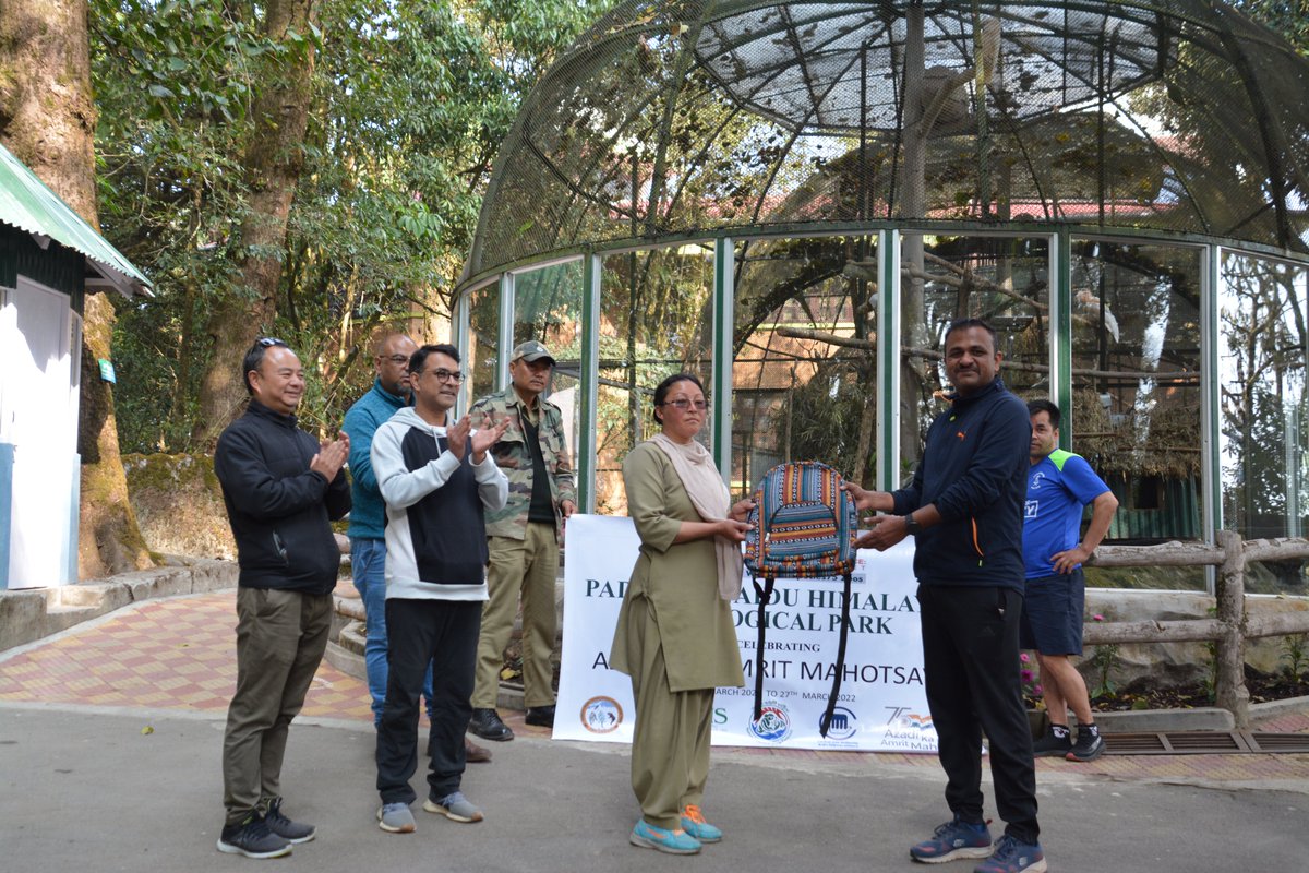PnhzPark's tweet photo. The park celebrated the 6th Day of Azadi Ka Amrit Mahotsava by conducting a marathon for the staff of the park.
#pnhzp #Darjeeling #redpanda #75years75species75zoos #AzadiKaAmritMahotsav
@CZA_Delhi https://t.co/oiqlPvi5v4
