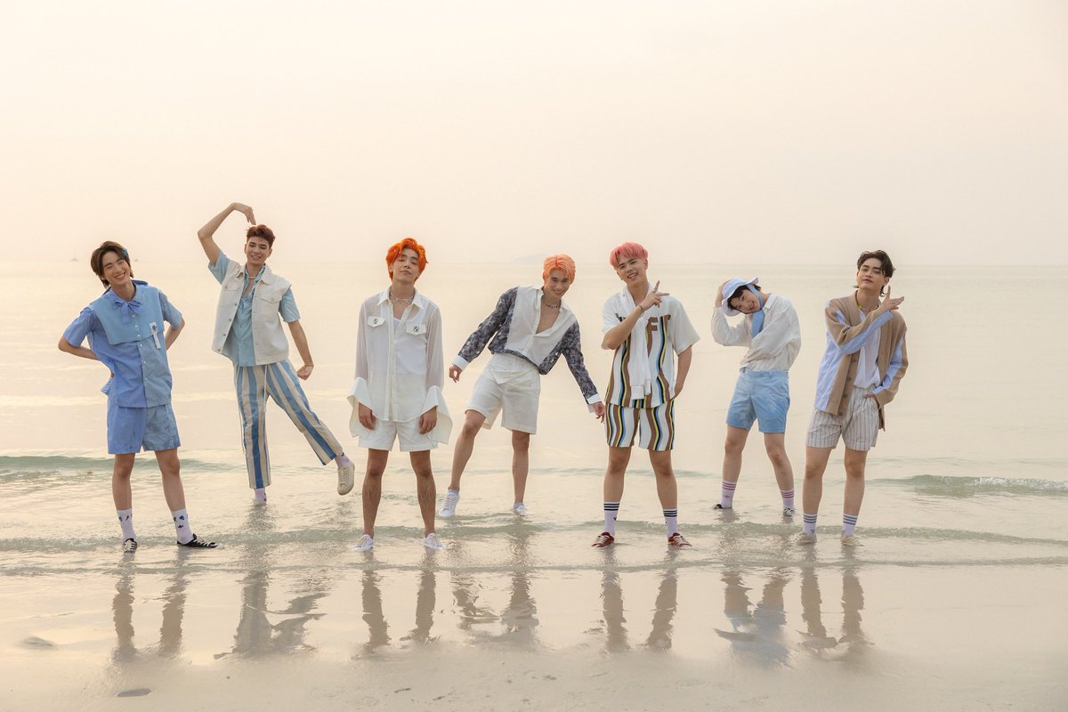 ThemZonesTH's tweet photo. ATLAS ส่งซิงเกิ้ลใหม่ล่าสุด! “โลเล” เอาใจชาวเอลิซ ATLAS ศิลปินจากค่าย XOXO Entertainment ออกซิงเกิ้ลใหม่ล่าสุด ในชื่อเพลง “โลเล” (LOLAY) สามารถรับชมได้ 
📍 ATLAS - LOLAY (โลเล) | Official MV
https://t.co/oUJFijEMDB 
#MvLOLAY_ATLAS #ATLAS_th #XOXOentertainment https://t.co/IvNeLp30ul