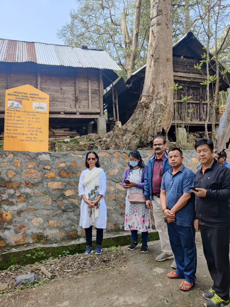 DiproZiro's tweet photo. DC Somcha Lowang along with BDO Khoda Jalyang inspected various project sites under Hari,South Hari Zilla parishad and
Niichi Zilla parishad segment today.
@PemaKhanduBJP
@MyGovArunachal @CSArunachal https://t.co/O65ihy3Hez