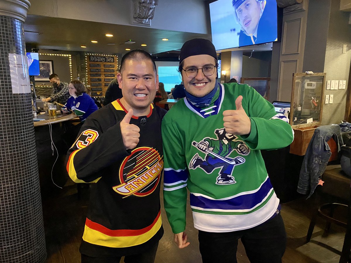 LucasGates92's tweet photo. It's always a pleasure knowing @CanuckClay as a friend and colleague (as well as a HUGE Canucks fan of ours). Looking forward to the #GLCPC meetup at @monkey9brewing tomorrow. Maybe I'll change it up. I have plenty of jerseys to choose from. #CanucksLegend #SuperFandom https://t.co/vb6K0NMWSn