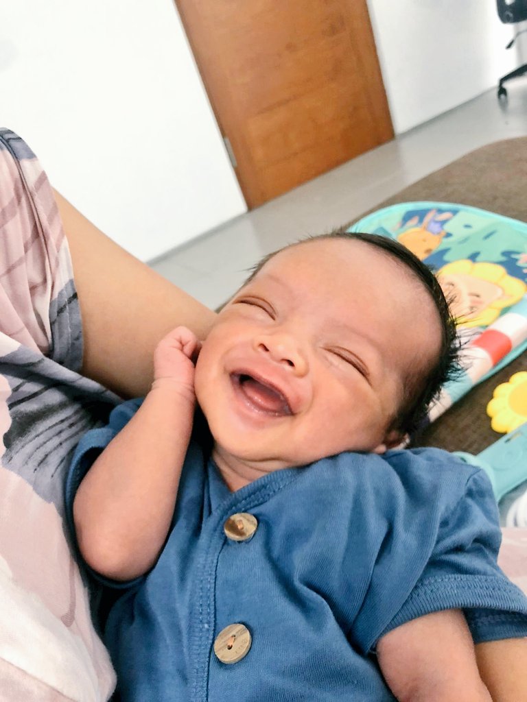 Foto langka di umurnya yang masih 10 hari, Athaya Garvi Pandega ❤️