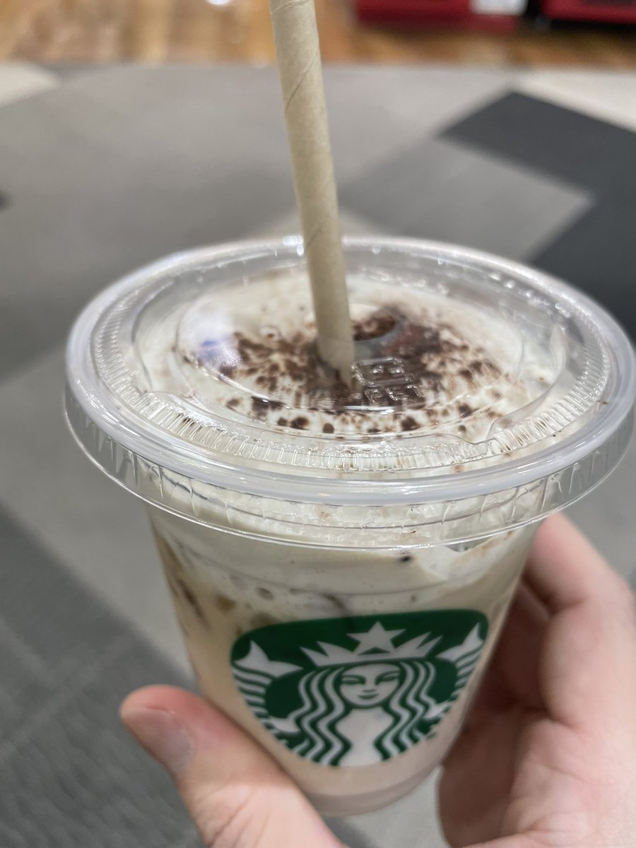 syaruse's tweet photo. 両方制覇🥰
でもコーヒー牛乳が苦くてまだ口の中が苦い🥺
やっぱりコーヒーは無理😡 https://t.co/zdpYWBRyaw