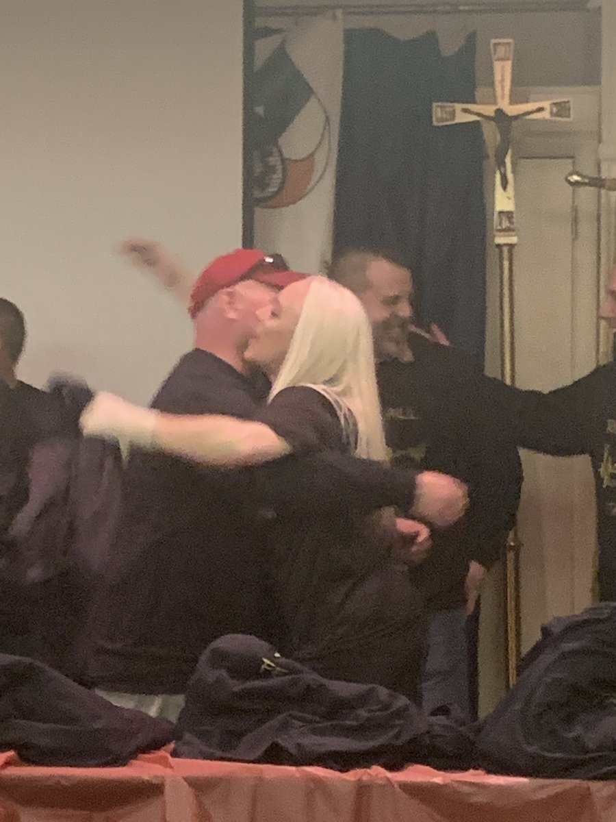 hwalt322's tweet photo. First FEMALE wrestling Coach in Somerset County NJ #wrestlingmom #Boro #lovemylittlewrestlingminions https://t.co/PfYhsRyVb3