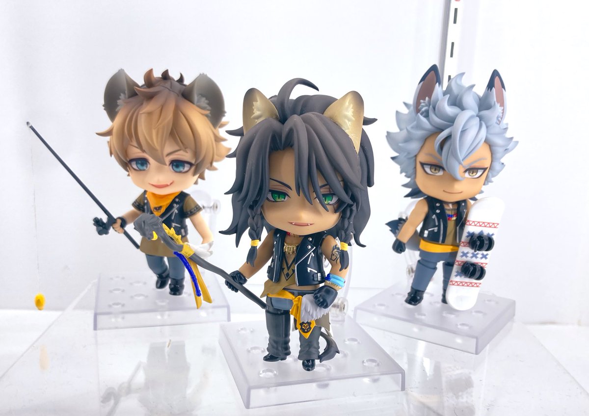 ツイステ レオナ ラギー ねんどろいど マスコット ぬいぐるみ