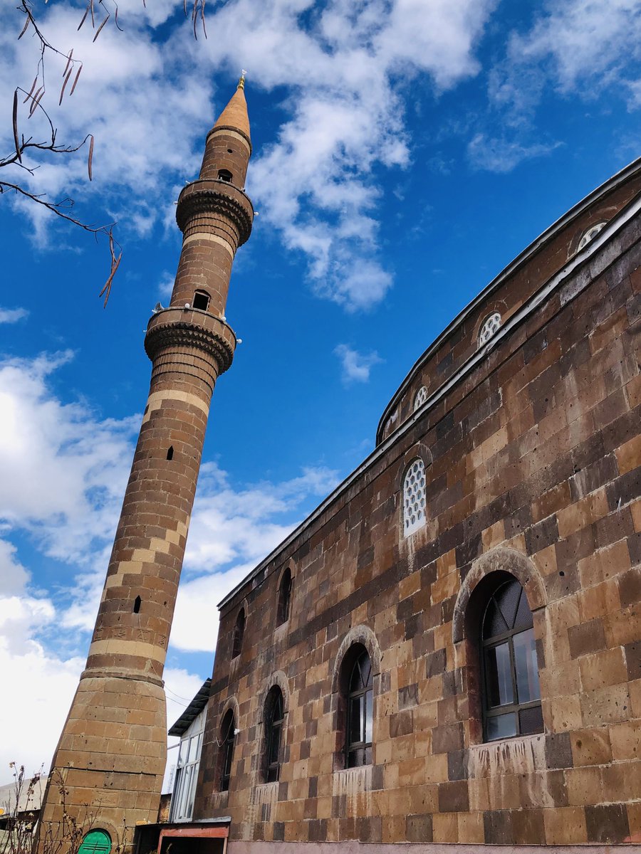 TushBaA's tweet photo. Yeni Sebzehali Cami Van https://t.co/gQww2jOe5j