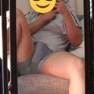 ben_jeddah's tweet photo. HOME AND RELAXING  MASSAGE 
HEY! I’m doing good massage 💆‍♀️ if you want to relax your body I’m here😘 I’m BEN 28 years old
#MassageFullBodyMassage 
#massage_in_jeddah 
#massagebodytobody 
#MassageRelax
For more info📞📞
#0570731003 https://t.co/dgsFwJqaxm