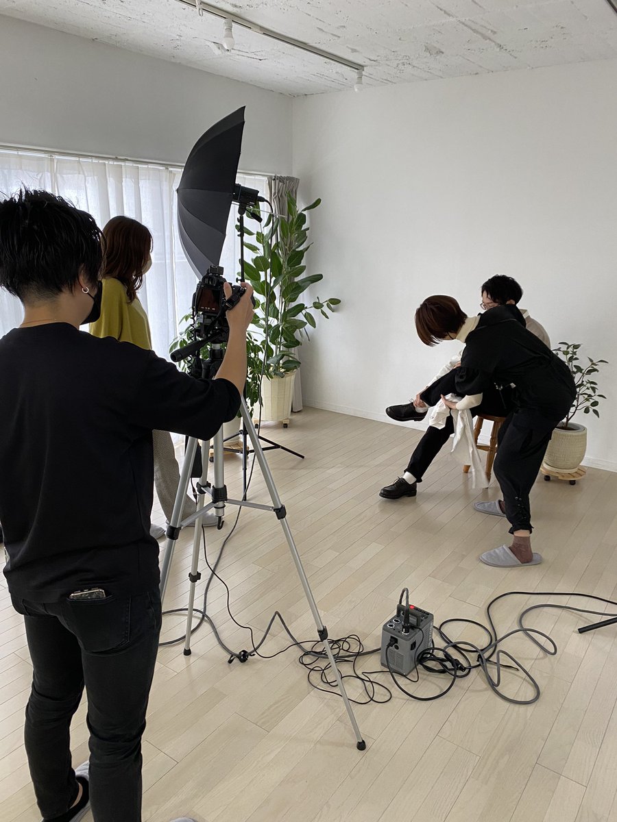 mainau5's tweet photo. あいにくの曇りですが、文明の機器を使ってなんかとか自然光に近づける大作戦

サマーベスト撮影日でした！ https://t.co/Me3JXblcC0