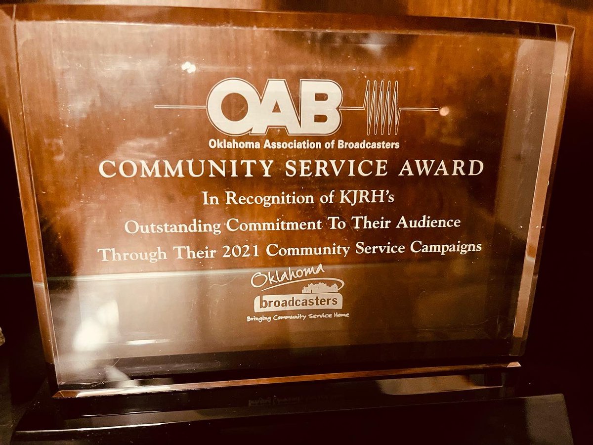 AmyCalvert's tweet image. 2022 Oklahoma Assoc. of Broascasters conven.  I was elected Chair of the OAB.  I’m honored! LOCAL broadcast and radio is so important. We provide weather &amp;amp; news that KEEPS your family safe.  My job is to fight to protect that. 2News OK Community Station!