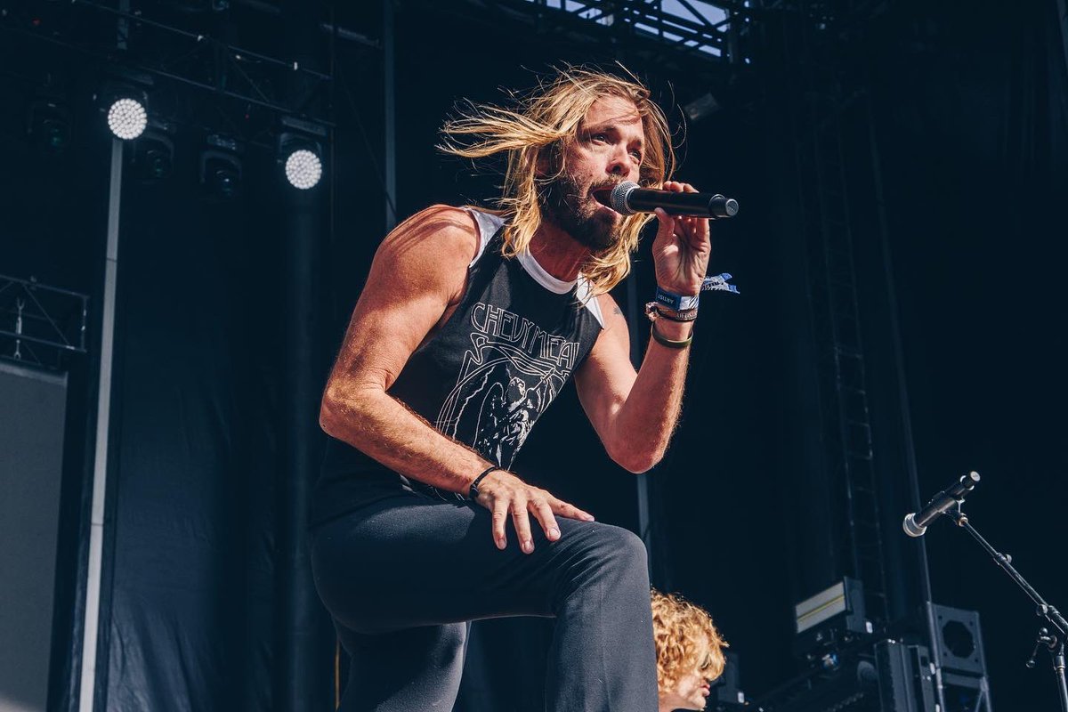 Never saw Foo Fighters live but was lucky enough to see Taylor Hawkins perform with his cover band, Chevy Metal. He was just a joy to watch. You could tell he loved those songs. RIP Taylor.