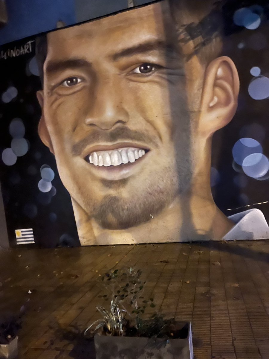 BolsoImagTwo's tweet photo. Muchas gracias Luis Suárez 
Muchas gracias Luis Suárez https://t.co/DOftCUP1xx
