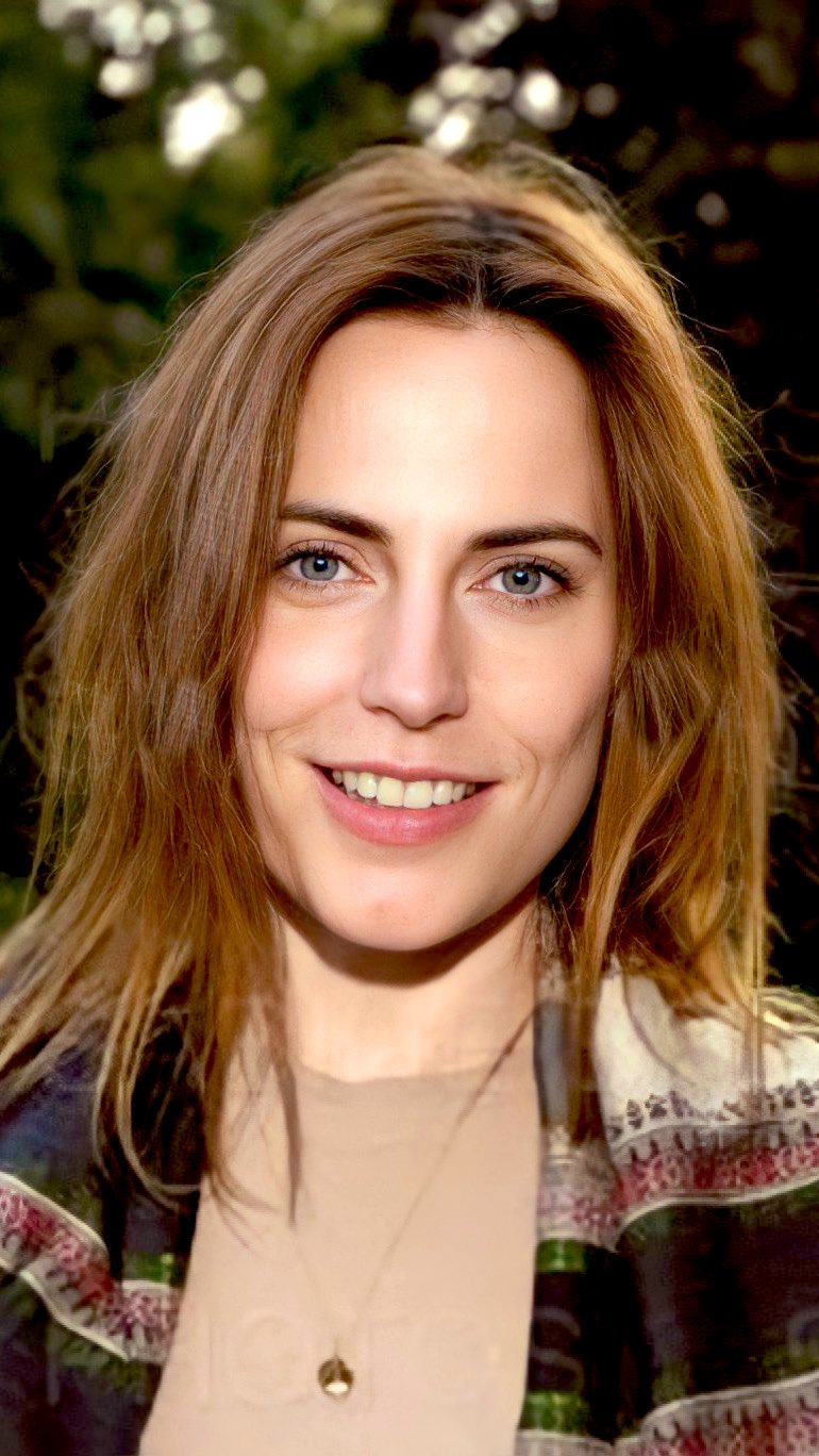 Antje Traue 2022