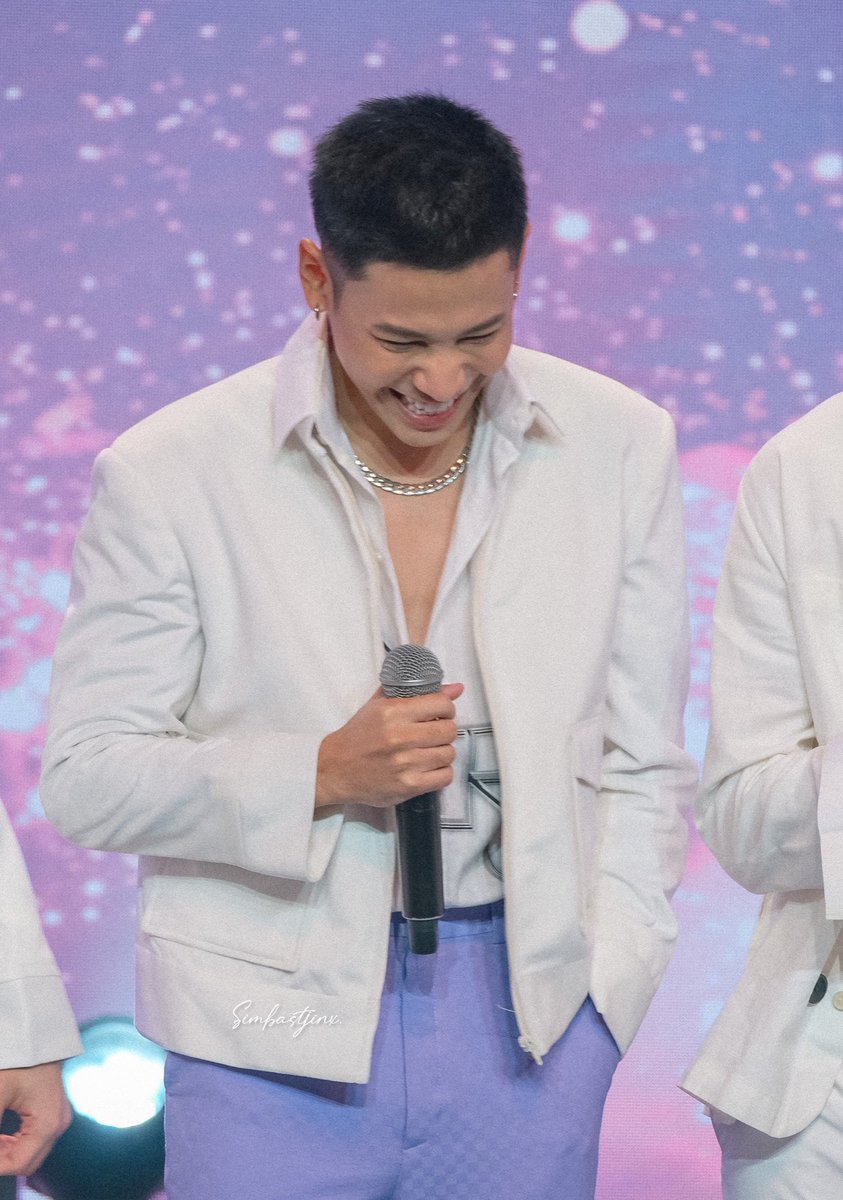 Simbastjinx's tweet photo. อยากได้ยินเสียงหัวเราะนั้นอีก.☺️
 #SingtoPrachaya https://t.co/YMU5adrV3m