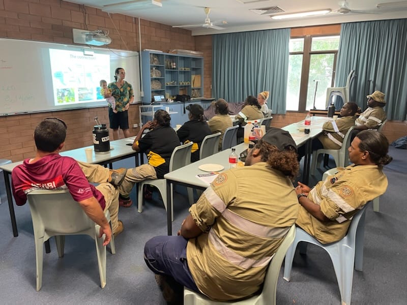 Great to see a successful workshop this week in Katherine with Jawoyn Rangers learning about their freshwater turtles, and talking about what might be done as part of the Commonwealth SEAP turtle project. Well done Carla, Sarah &amp; the team. <a href="/IAEUC/">IAE</a> <a href="/deborah_bower/">deborah bower 🐢 🌈 🐸</a> <a href="/Prof_TurtleAU/">Prof Ricky Spencer 🆒️</a>
