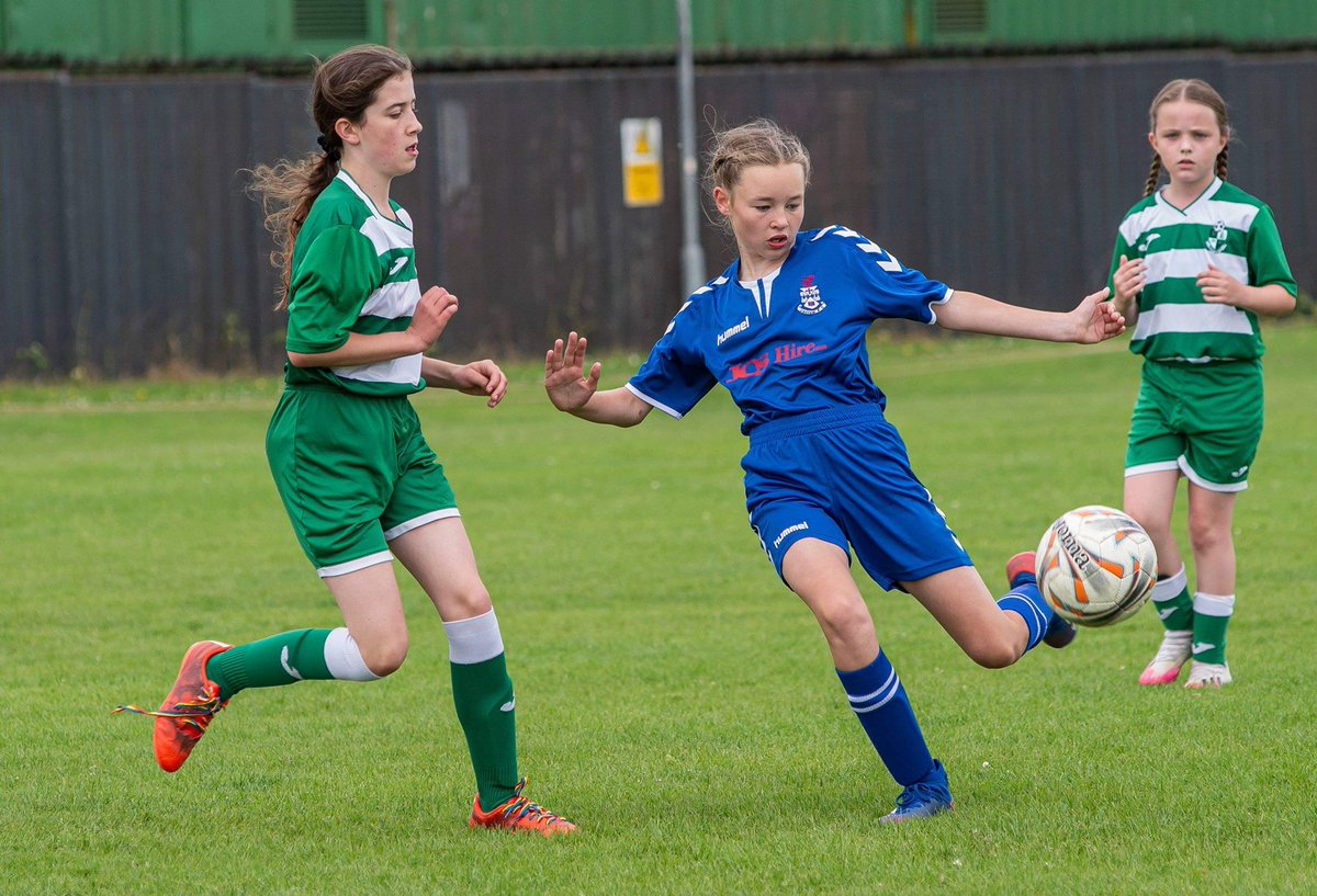Tyneside_NUWFC's tweet photo. Looking like a lovely weekend to get out and support local Girls and Women’s Football, I’m covering @JarrowLassesU13 v Norton Girls today then tomorrow it’s @NUFCWomen v @bcafc_women
#MemoriesToMake 📸
#SupportNorthEastGirlsAndWomensFootball https://t.co/ORokt4QIn1
