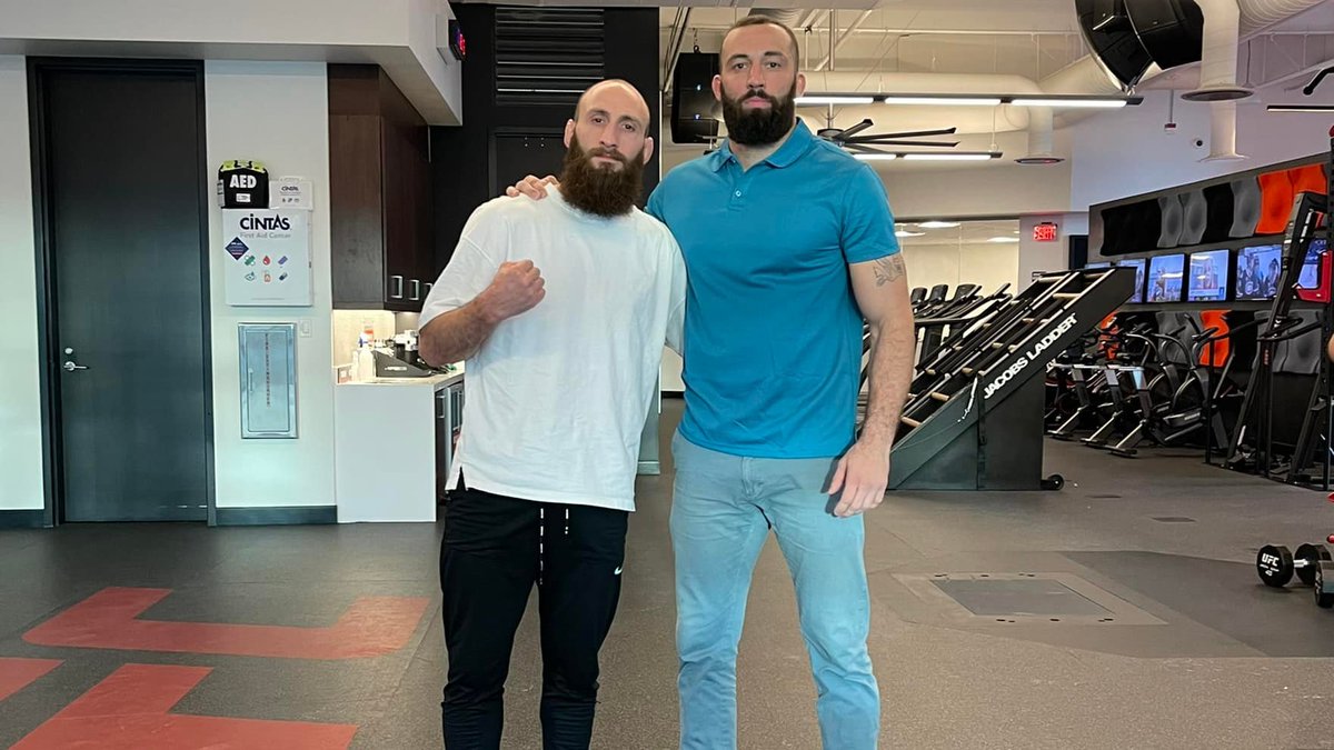 iHeartGeorgius1's tweet photo. Guram Kutateladze and Roman Dolidze met each other at UFC PI. ๐ฌ๐ชโค๏ธ
๐ธ via Guram / IG
#UFC #MMA #GuramKutateladze #RomanDolidze #Georgia #UFCGeorgia https://t.co/T0D7Ngc4Z0