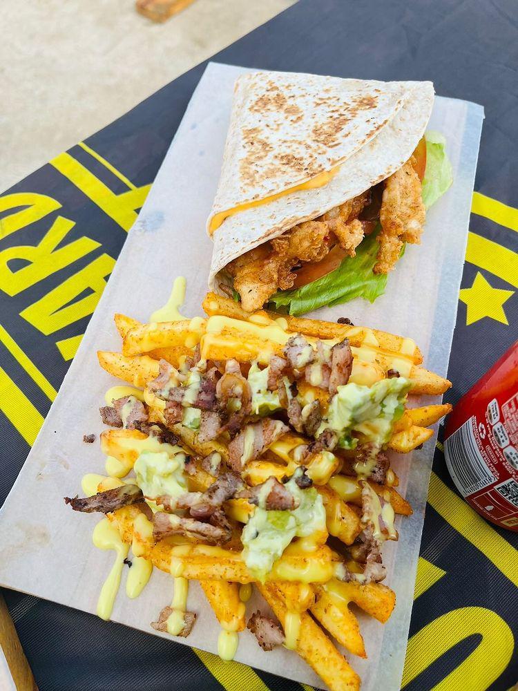 TheburgeryardZA's tweet photo. Saturday plans made ❗❗❗🔝 https://t.co/QBwpDEPakg