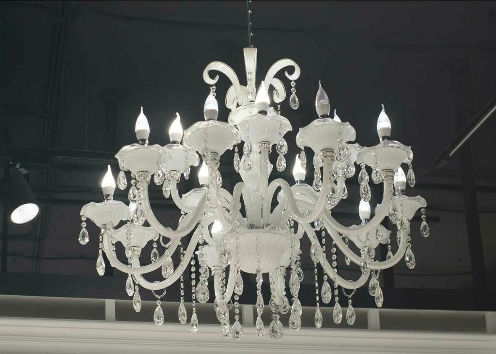 7 exquisite chandeliers perfect for your living room homenoon.com/chandelier/7-e…