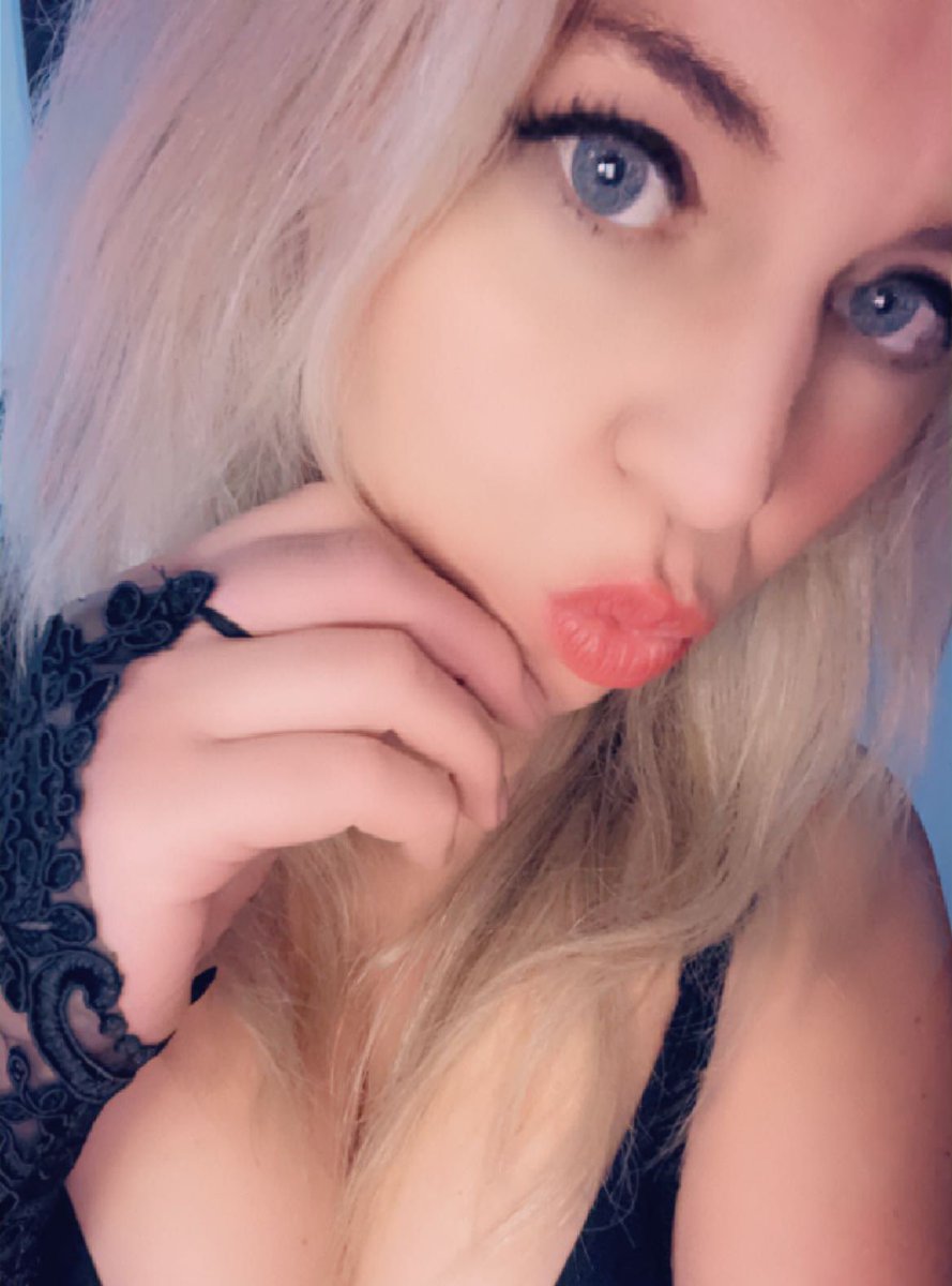 MFilter01's tweet image. Goodmorning, happy Saturday😘💋 #HappyDay #SaturdaySelfie