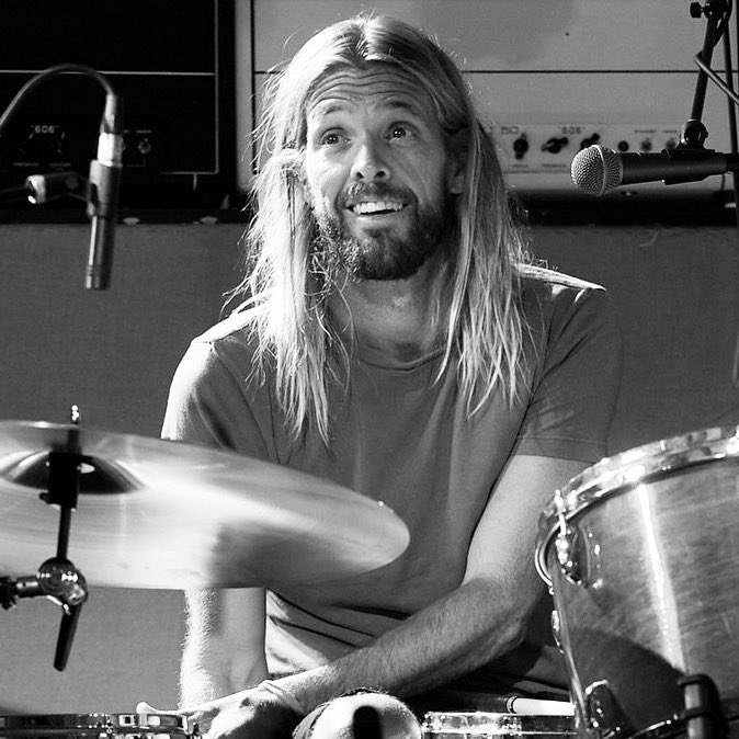 OwainWynEvans's tweet image. Such sad news to wake up to. Taylor Hawkins was an incredible, energetic drummer. I remember seeing him on MTV and Kerrang at a young age and always being drawn to him and his flair as a drummer 💔