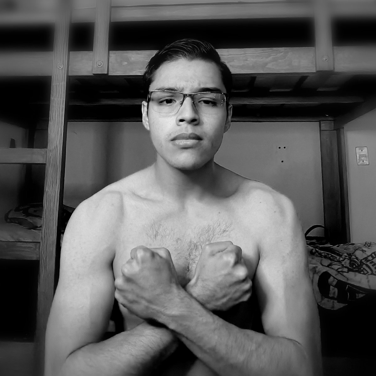 kael_tadeo's tweet photo. #NuevaFotoDePerfil https://t.co/R1mHoUjSO2