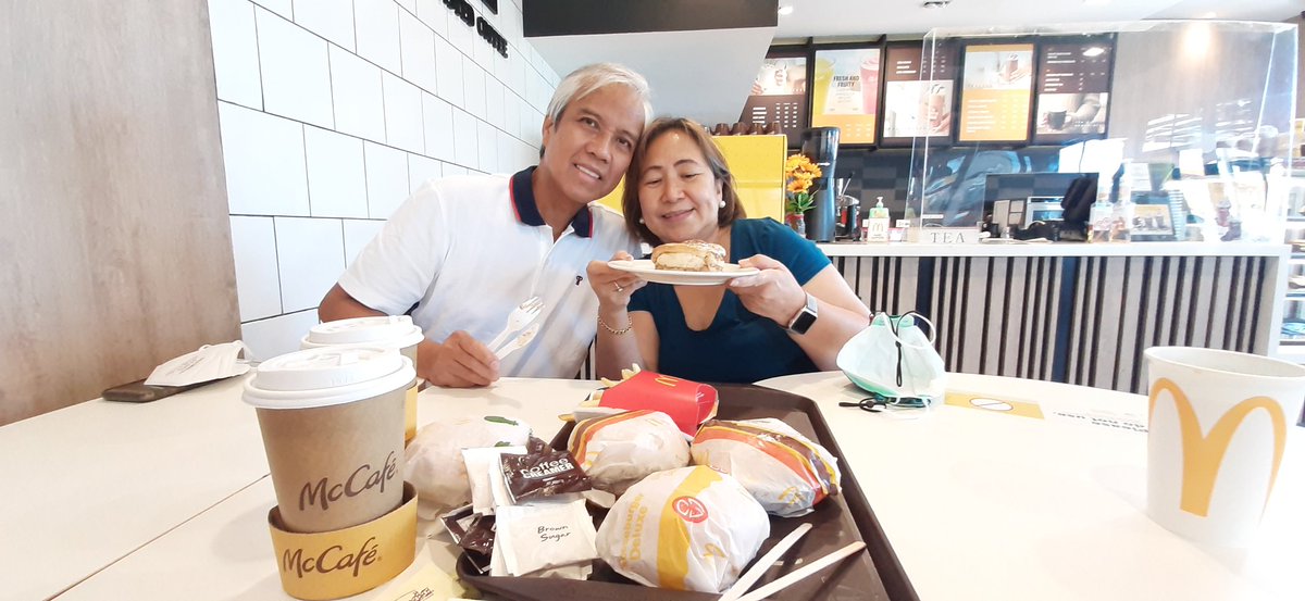 Ikelina's tweet photo. Guess where I am for my birthday? #McdoNiAlden #AldenRichards #AldenForLazada @R_FAULKERSoN @iam_evs https://t.co/IrN0V7paIu