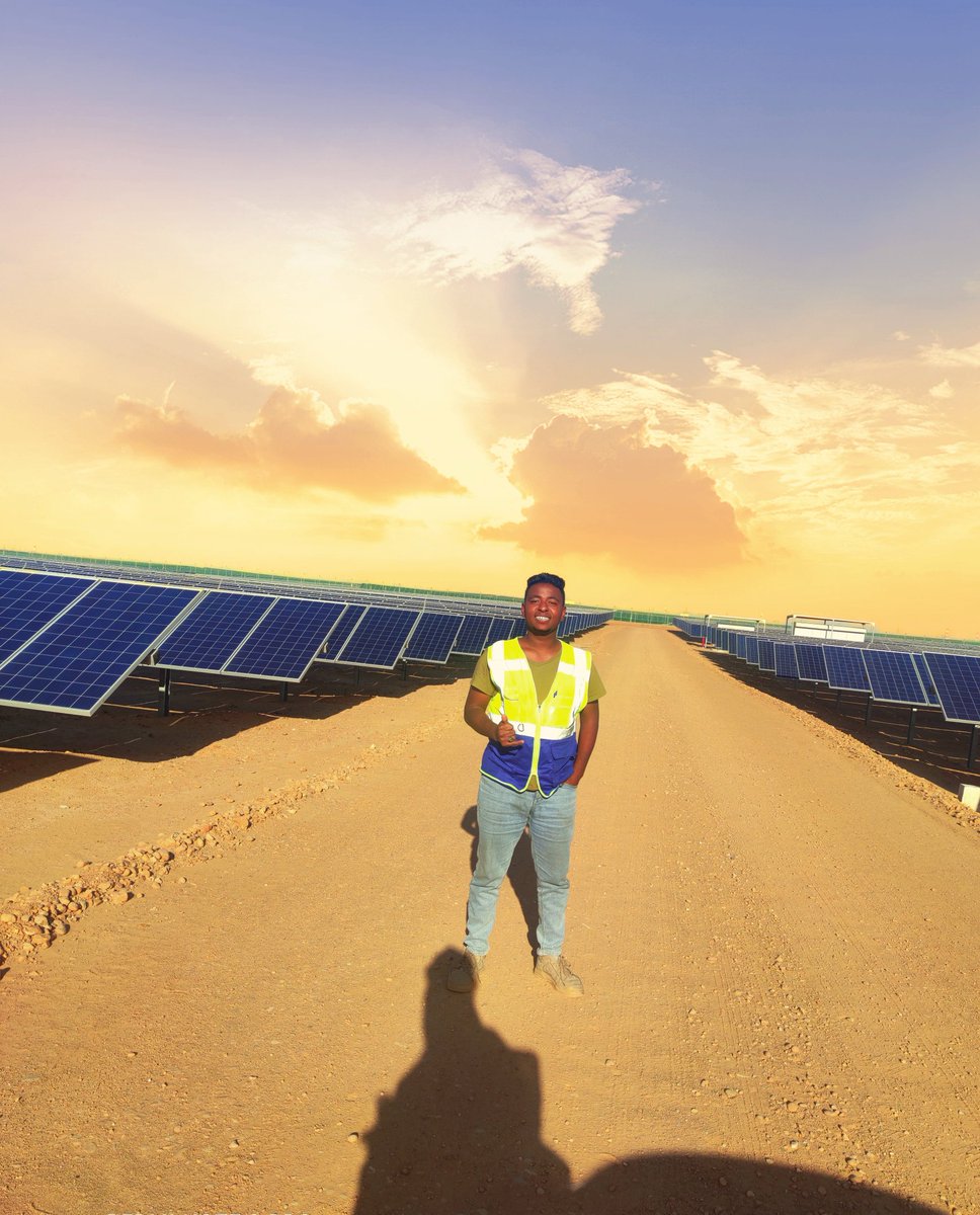 احنا مش وحشيين والله🖤😕*
*_بس انتواا متستاهلوش الحلو اللي جواانا🖤🙂